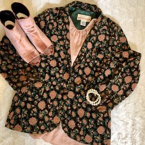 Sweet floral blazer